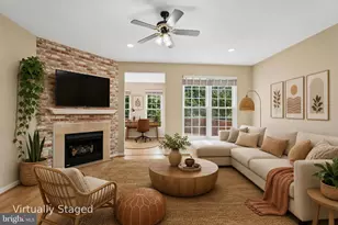 13135 Park Crescent Cir, Herndon, VA 20171 - Photo 18