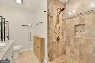 5010 King Richard Dr, Annandale, VA 22003 - Photo 16