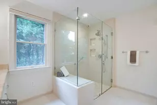 1954 Horse Shoe Dr, Vienna, VA 22182 - Photo 62