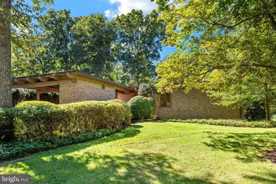 12107 Stirrup Road, Reston, VA 20191 - Photo 2