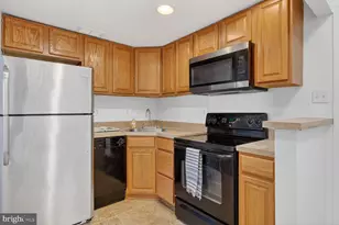 2059 Huntington Ave, Alexandria, VA 22303 - Photo 2