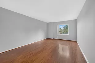 8350 Greensboro Dr, McLean, VA 22102 - Photo 18