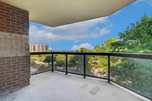 8350 Greensboro Dr, McLean, VA 22102 - Photo 26