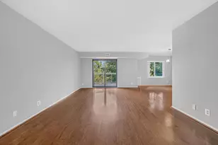 8350 Greensboro Dr, McLean, VA 22102 - Photo 6