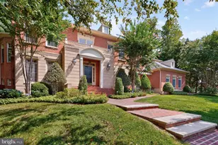 7834 Montvale Way, McLean, VA 22102 - Photo 2