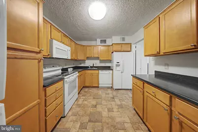 1800 Old Meadow Road #920, McLean, VA 22102 - Photo 4