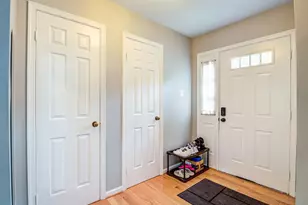 7112 Lake Cove Dr, Alexandria, VA 22315 - Photo 4