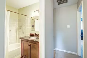 7112 Lake Cove Dr, Alexandria, VA 22315 - Photo 36