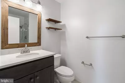 8636 Dellway Lane, Vienna, VA 22180 - Photo 22