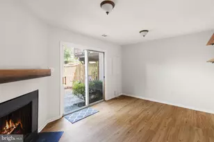 8636 Dellway Ln, Vienna, VA 22180 - Photo 28