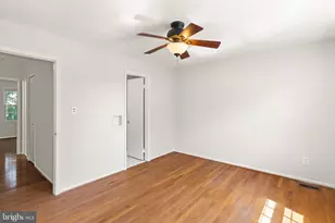 8636 Dellway Ln, Vienna, VA 22180 - Photo 20