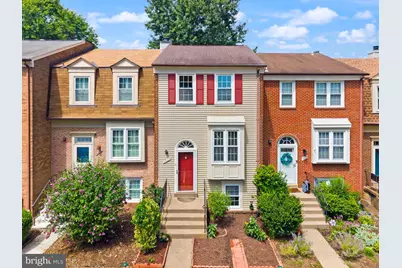 8636 Dellway Lane, Vienna, VA 22180 - Photo 2