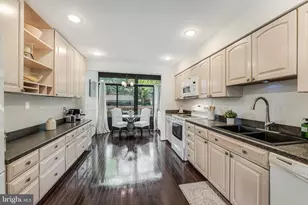 2028 Lakewinds Dr, Reston, VA 20191 - Photo 32