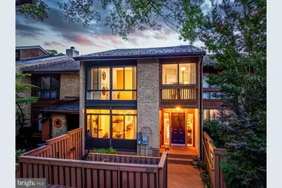 2028 Lakewinds Drive, Reston, VA 20191 - Photo 2