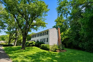 9703 Water Oak Dr, Fairfax, VA 22031 - Photo 2