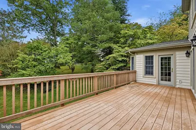 10005 Scenic View Ter, Vienna, VA 22182 - Photo 32