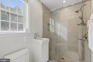 10005 Scenic View Terrace, Vienna, VA 22182 - Photo 52