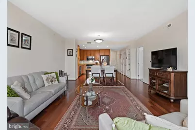 8220 Crestwood Heights Drive #511, McLean, VA 22102 - Photo 6
