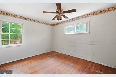 6702 Harwood Place, Springfield, VA 22152 - Photo 8