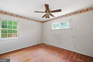 6702 Harwood Pl, Springfield, VA 22152 - Photo 8