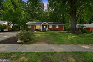 6702 Harwood Pl, Springfield, VA 22152 - Photo 18