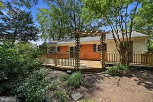 6702 Harwood Pl, Springfield, VA 22152 - Photo 16