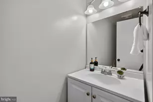 5142 Dahlgreen Pl, Burke, VA 22015 - Photo 24