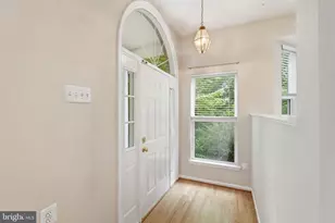 13222 Goose Pond Ln, Fairfax, VA 22033 - Photo 4