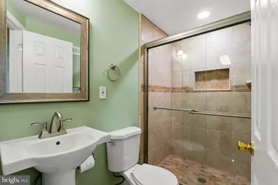 9201 Beachway Lane, Springfield, VA 22153 - Photo 20