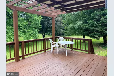 330 River Bend Road, Great Falls, VA 22066 - Photo 2