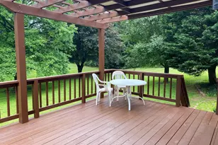330 River Bend Rd, Great Falls, VA 22066 - Photo 2