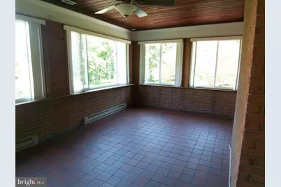 9033 Lee Highway, Fairfax, VA 22031 - Photo 4