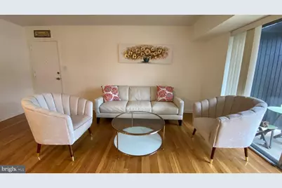 7829 Enola Street #101, McLean, VA 22102 - Photo 4