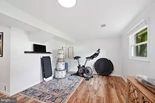 6426 Carriage Dr, Alexandria, VA 22310 - Photo 4