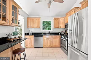 8926 Cromwell Dr, Springfield, VA 22151 - Photo 16