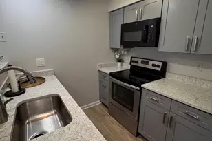 8611 Beekman Pl, Alexandria, VA 22309 - Photo 2