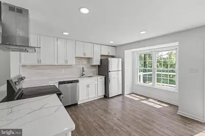 13803 Laura Ratcliff Court, Centreville, VA 20121 - Photo 12