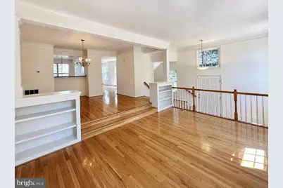 8646 Royal Worcester Lane, Fairfax, VA 22031 - Photo 4