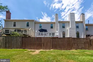 9348 Peter Roy Ct, Burke, VA 22015 - Photo 36