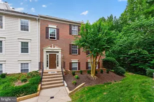 12103 Green Ledge Ct, Fairfax, VA 22033 - Photo 1