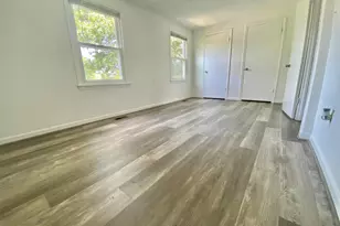 7351 Crestleigh Cir, Alexandria, VA 22315 - Photo 2