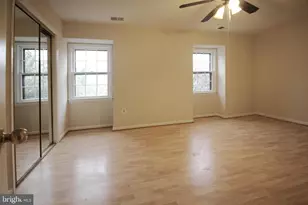 316 Cherry Ct, Herndon, VA 20170 - Photo 14
