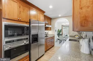 5500 Corot Ct, Fairfax, VA 22032 - Photo 14