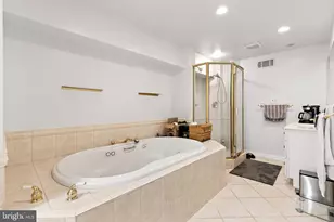4951 Roslyn Rd, Annandale, VA 22003 - Photo 24