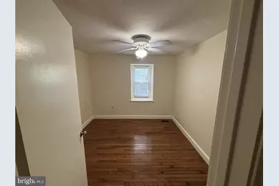 10025 Chestnut Wood Lane, Burke, VA 22015 - Photo 4