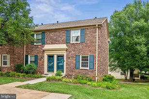 8400 Penshurst Dr, Springfield, VA 22152 - Photo 1