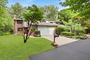7211 Vistas Ln, McLean, VA 22101 - Photo 1
