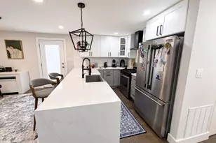 8107 Brown Ct, Alexandria, VA 22306 - Photo 6