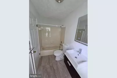 12501 Cross Country Lane, Reston, VA 20191 - Photo 10