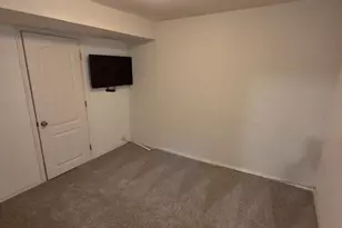 12501 Cross Country Ln, Reston, VA 20191 - Photo 16